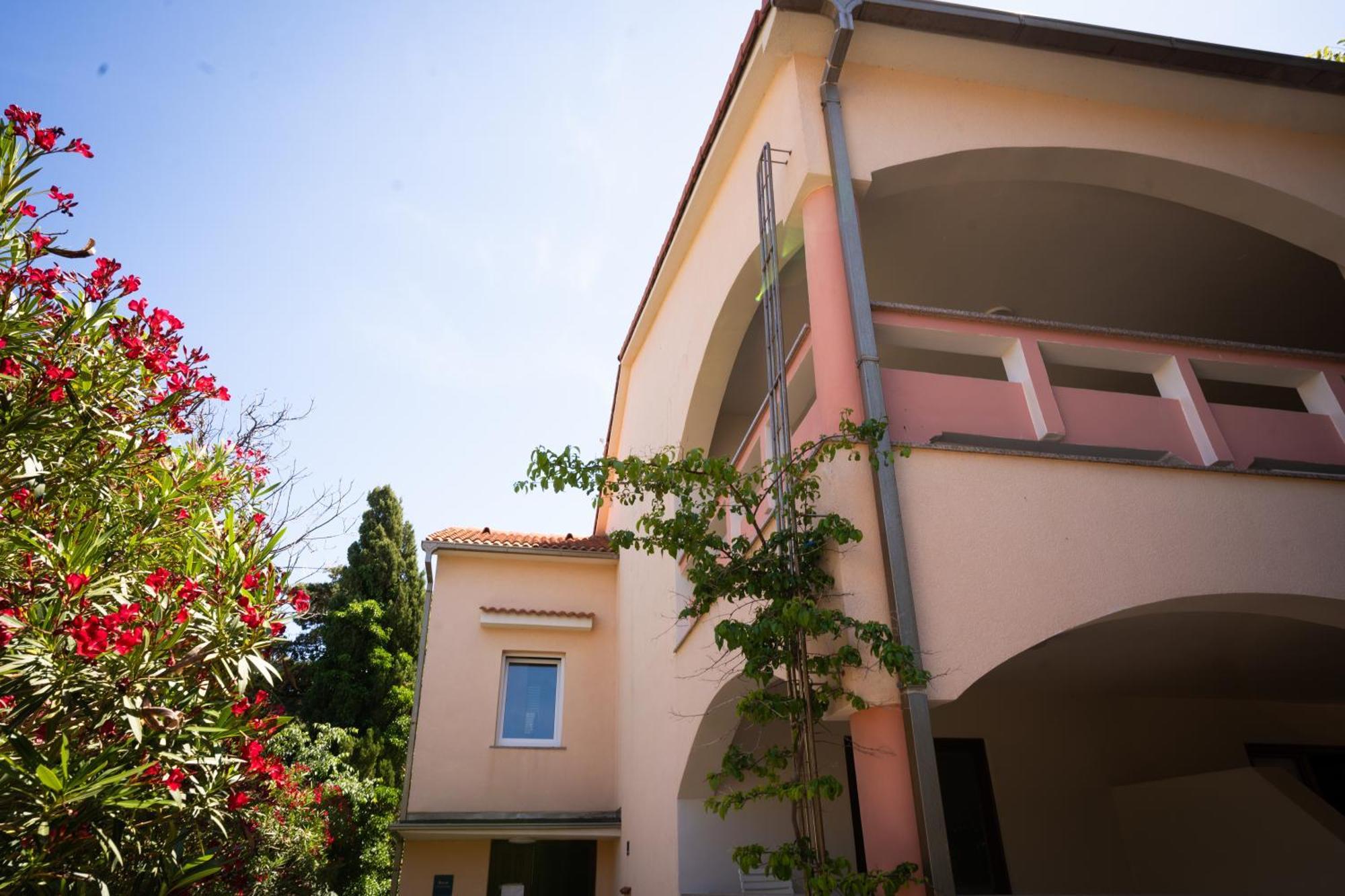 Villa Barbara Oasis Central Suite With Terrace Novalja Exteriér fotografie